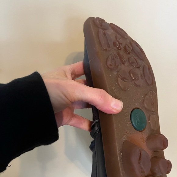 Brown leather boots - Picture 5 of 5